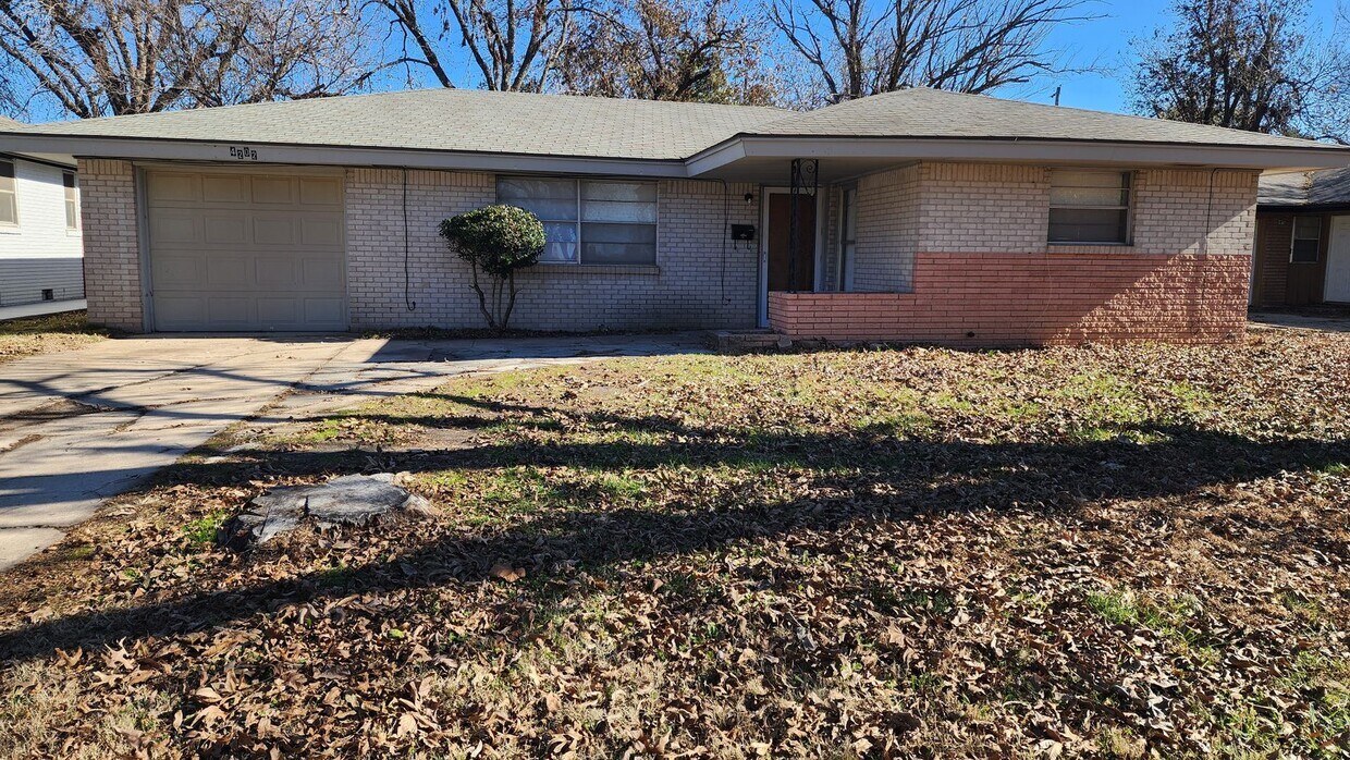 Great 3 bedroom, 1.5 bath home in Bethany House Rental in Bethany, OK
