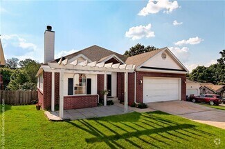 Building Photo - 5 Ridgeview Ln