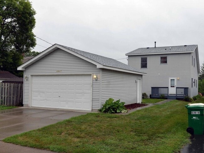 Building Photo - 3937 Unity Ave N
