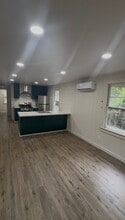 Building Photo - 113 Randolph St