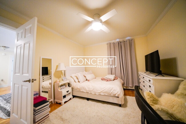 Building Photo - 219 Commonwealth Ave