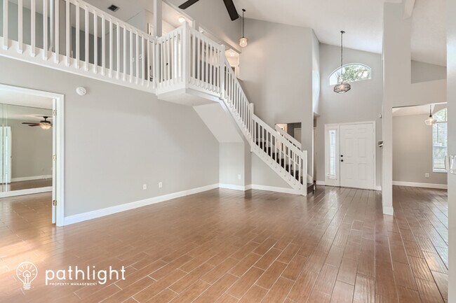 Building Photo - 28534 Tall Grass Dr, Zephyrhills, FL, 33543