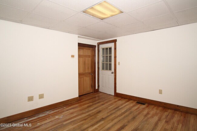 Building Photo - 27 Champlain Ave