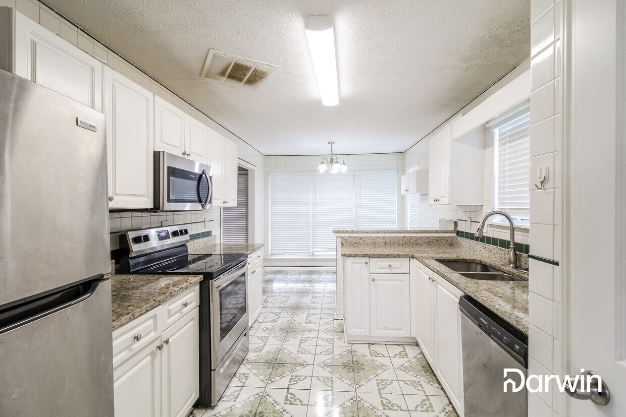 Foto principal - 4639 Rippling Brook Ct
