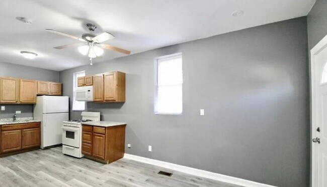 Building Photo - 2457 W 47th Pl