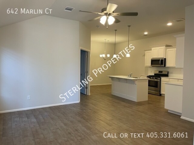 Building Photo - 642 Marlin Ct