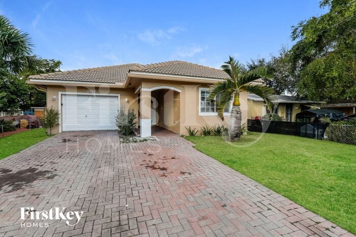 Foto principal - 2607 NW 14th St