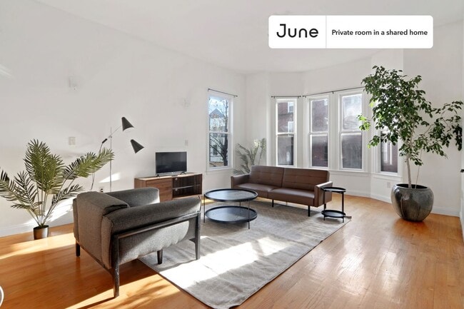 Foto del edificio - Room in Shared 4 bed/2 bath home