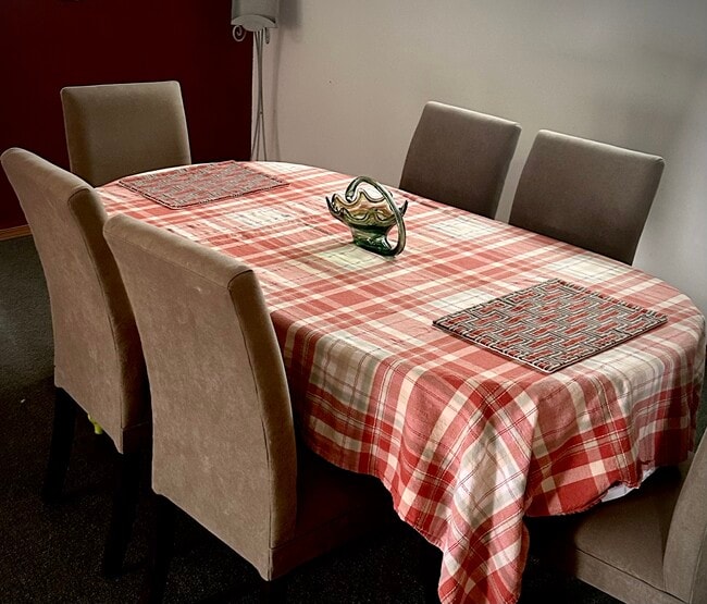 Building Photo - 3933 Burch Mountain Rd