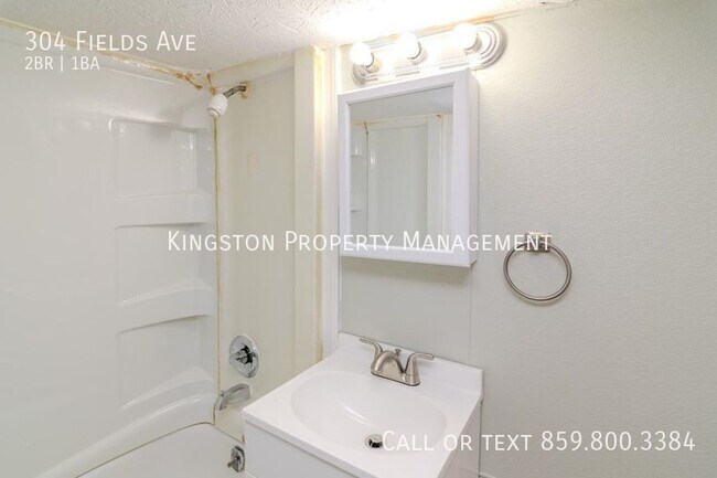 Building Photo - CUTE TWO BEDROOM HOME NOW AVAILABLE!