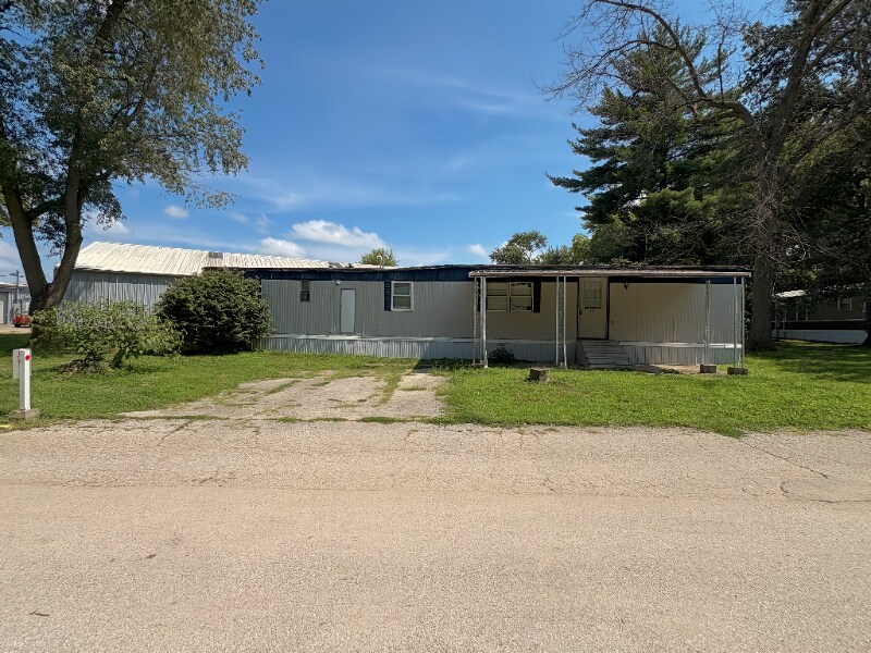 Foto del edificio - 1100 W Locust St