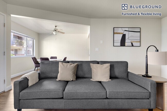 Foto del edificio - 234 Escuela Ave