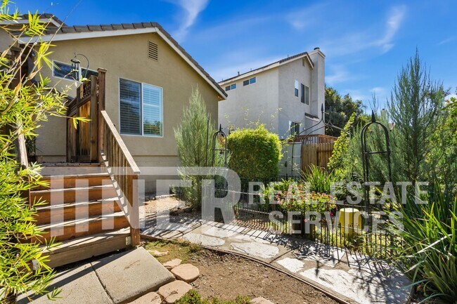 Foto del edificio - Charming 3 Bedroom Home
