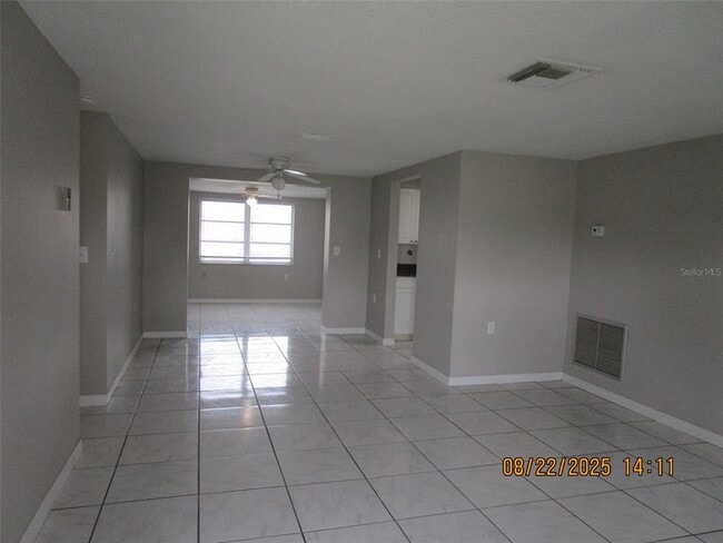 Foto del edificio - 1155 Royalwood Dr
