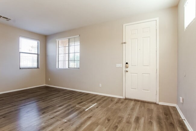 Foto del edificio - 3020 S 94th Ave