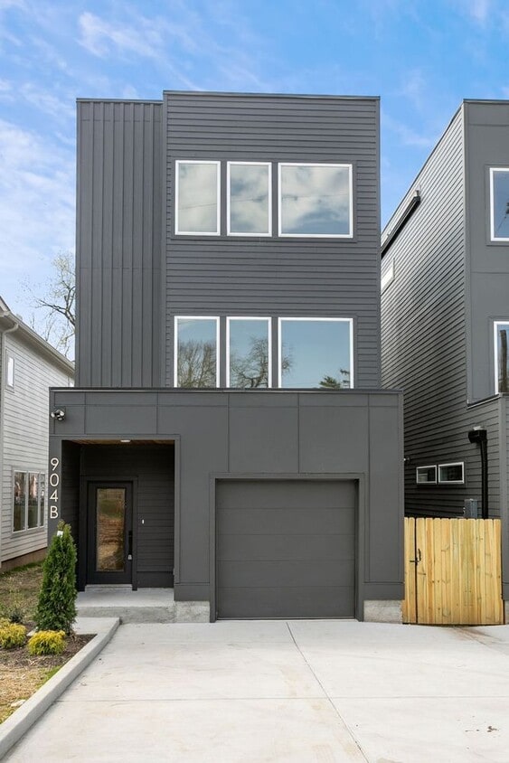 Foto principal - 904 Cahal Ave