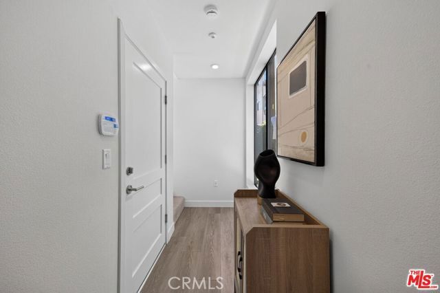 Foto del edificio - 1204 N Orange Grove Ave