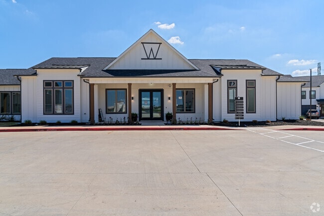 Leasing Office - The Everstead at Windrose