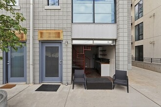 Building Photo - 360 W 300 S