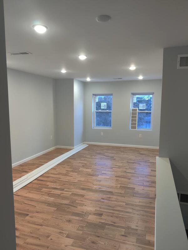 Foto del edificio - 6247 Delancey Street - Unit 2