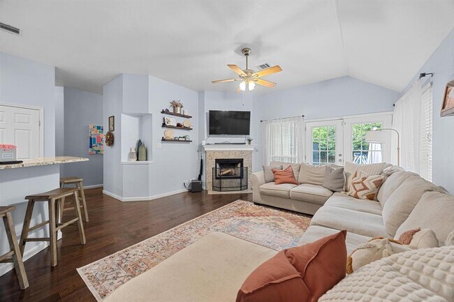 Building Photo - 2207 Rick Whinery Dr