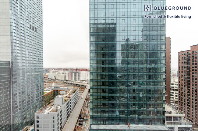 Foto del edificio - 27-01 Jackson Ave