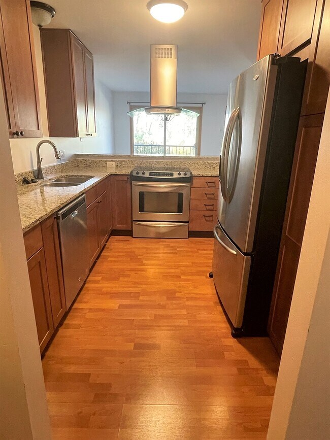Foto del edificio - 4380 Parklawn Ave
