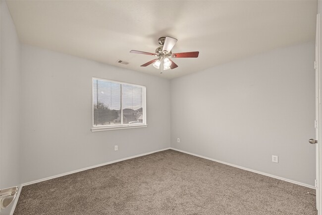 Building Photo - 10902 Clear Villa Ln