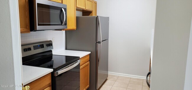 Foto del edificio - 10550 Baymeadows Rd