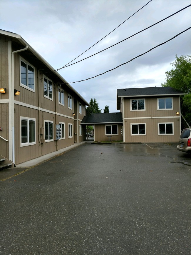 Building Photo - 1003 South C Street - 1