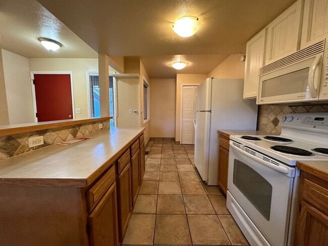 Building Photo - 3189 Westwood Ct