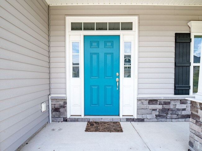 Foto del edificio - 909 Needlerush Rd