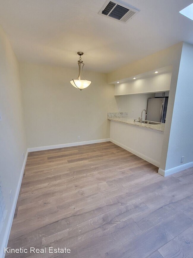 Building Photo - 2 br, 1 bath House - 1722 Sapling Ct  #A