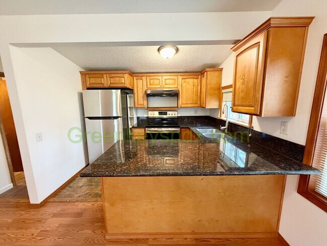 Foto del edificio - Awesome Mid-Century Classic 3-Bedroom House in NE Portland - $100 OFF FIRST MONTH