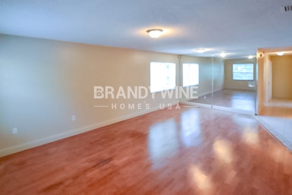 Foto del edificio - 2606 32nd Village Ave