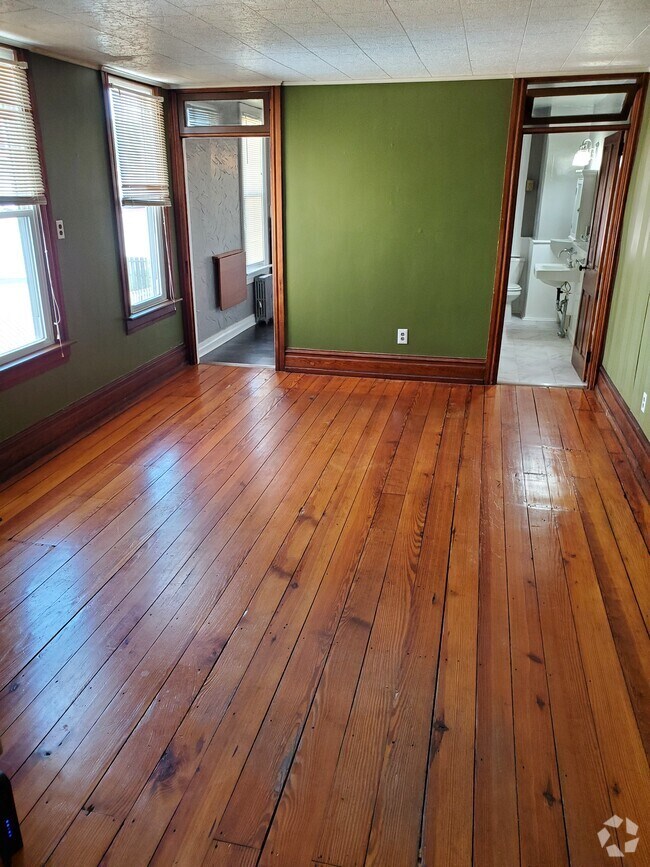 Apartments for rent near Bear Mountain Butterfly Sanctuary in Jim