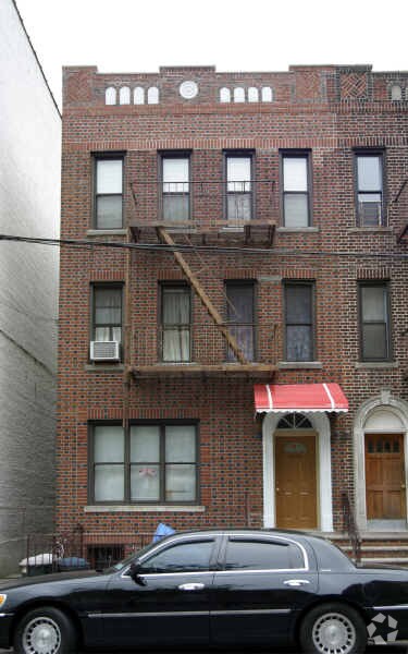 Primary Photo - 1240 Bay Ridge Ave