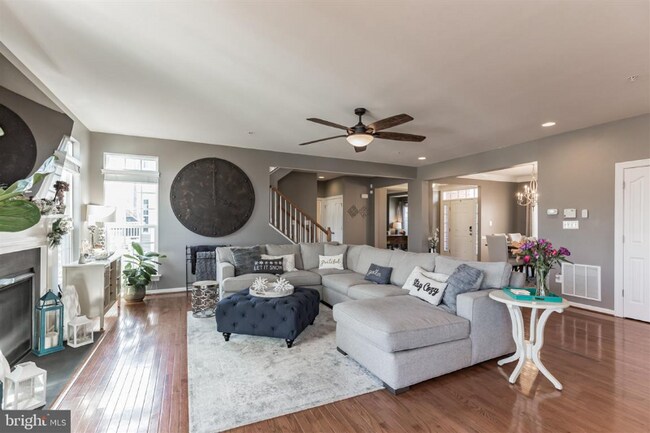 Foto del edificio - 2716 Beech Orchard Ln