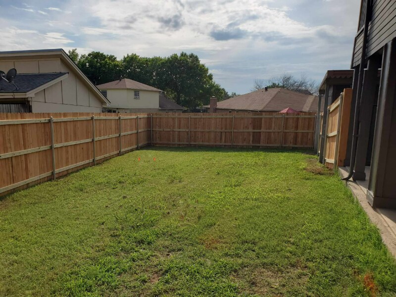 Foto principal - 2813 Shady Grove Dr