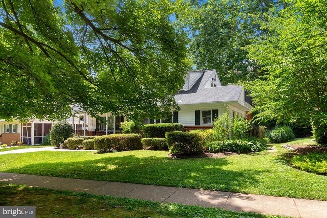 Foto del edificio - 9504 Wadsworth Dr