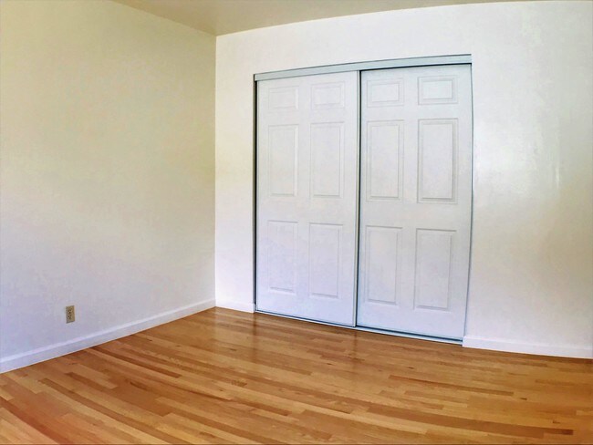 Foto del edificio - 2 bedroom in Berkeley CA 94703