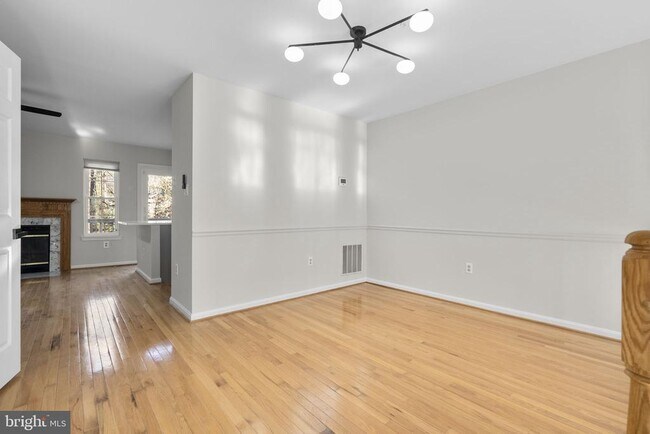 Foto del edificio - 18502 Clovercrest Cir