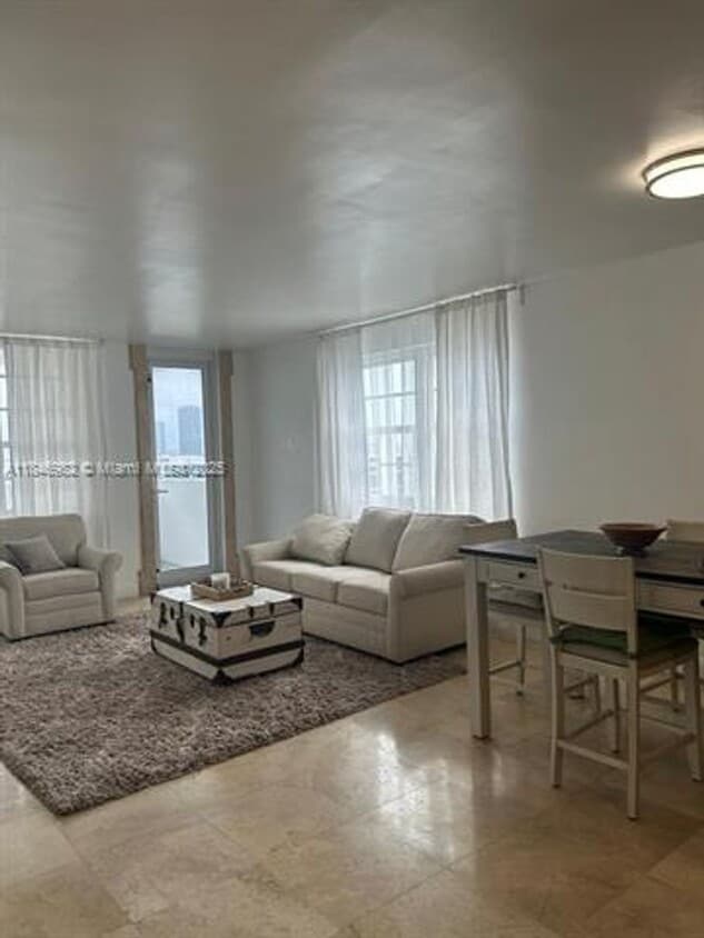 Photo - 100 Lincoln Rd unit 1111 (A11846982)