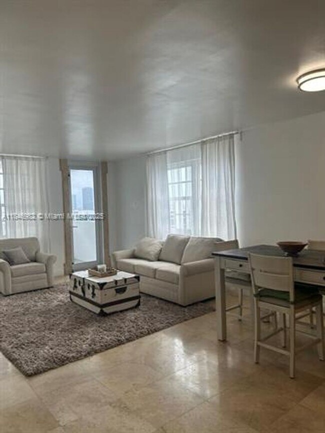 Photo - 100 Lincoln Rd Apartment