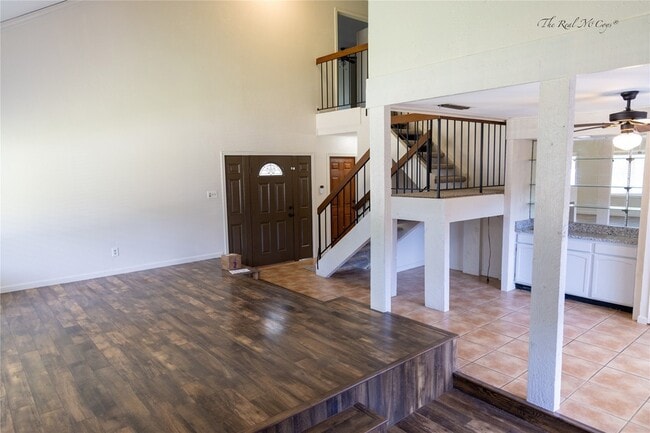Photo - 3101 Raintree Drive Unit House