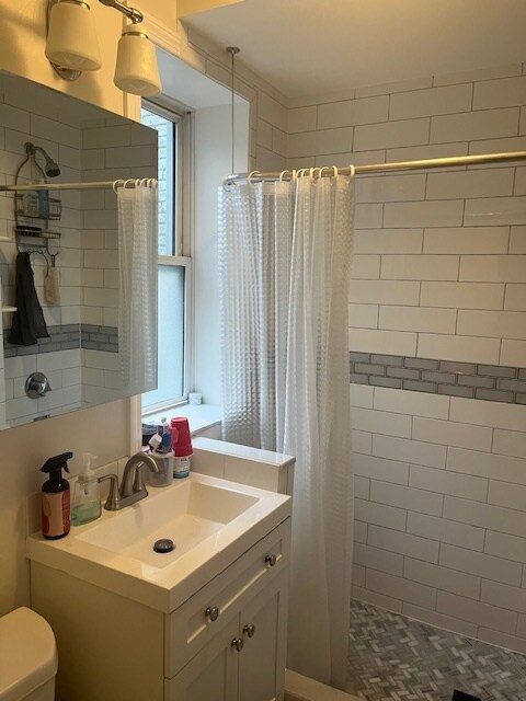 Foto del edificio - 110 Brainerd Rd