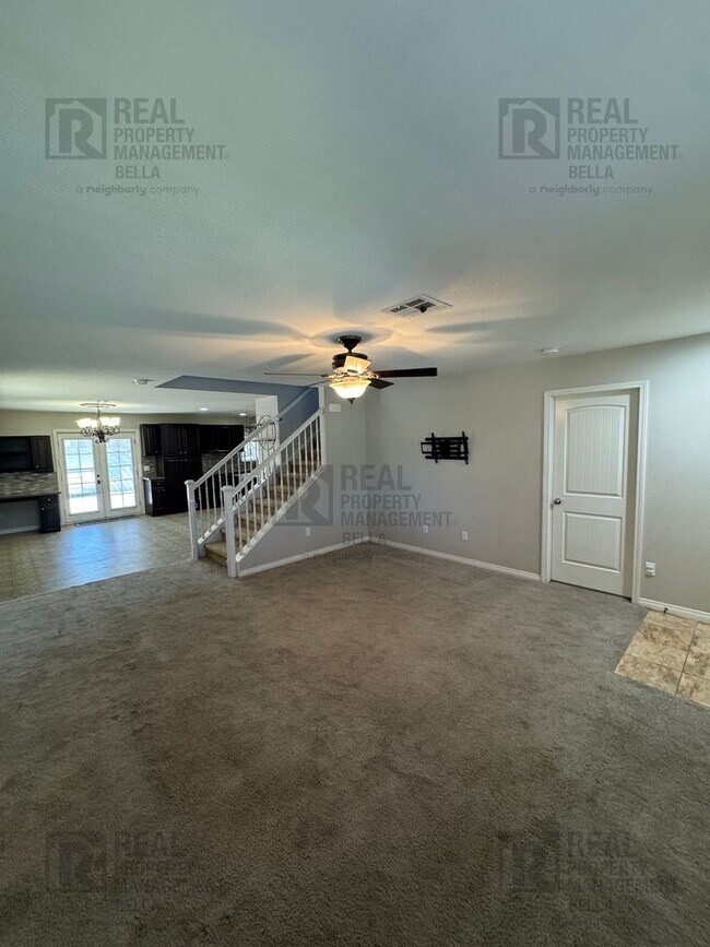 Building Photo - Spacious 4-Bedroom Menifee Home with Downs...