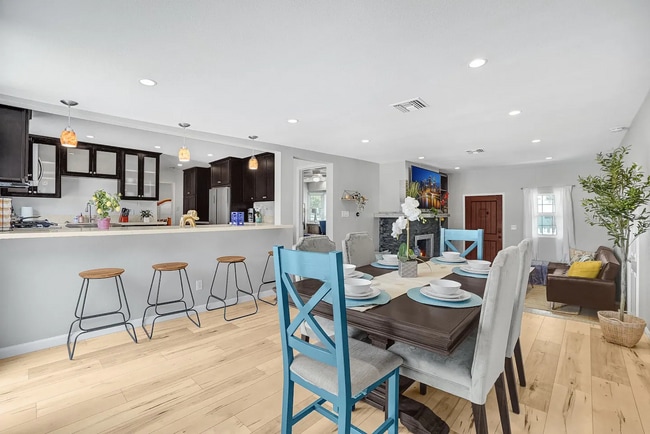 Dining Room - 813 Carhart Ave