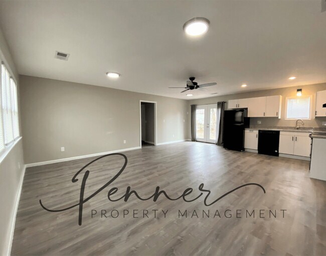 Foto del edificio - 11305 Lewis Ave