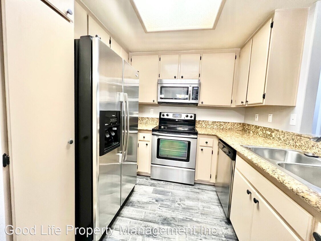 2 br, 2 bath House 510 Camino De La Rein... House Rental in San